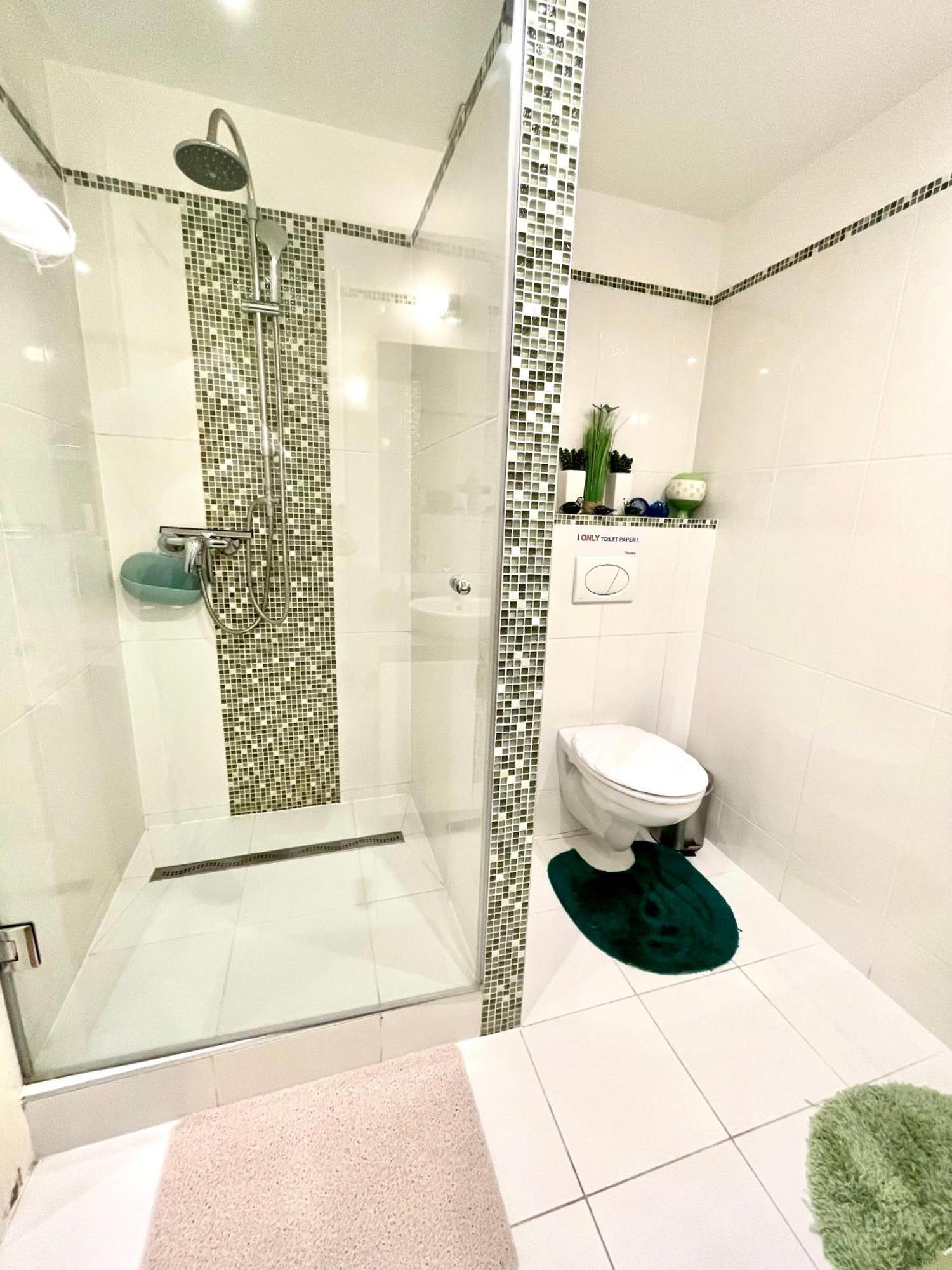 Green Pearl Apartment At St Stephen' S Basilica بودابست المظهر الخارجي الصورة