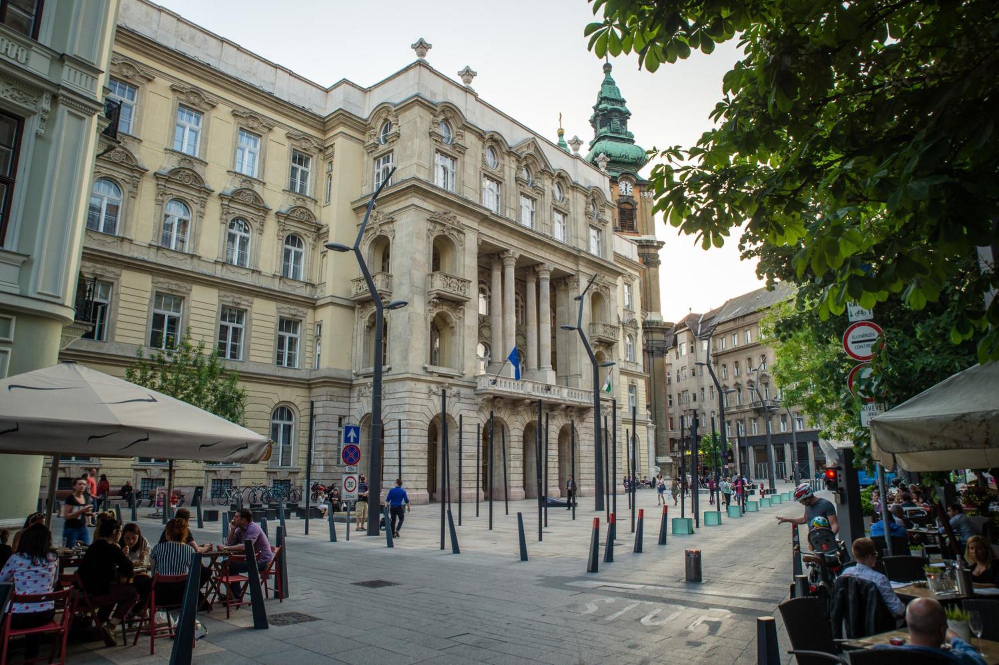 Green Pearl Apartment At St Stephen' S Basilica بودابست المظهر الخارجي الصورة