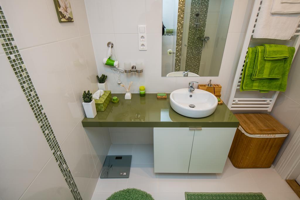 Green Pearl Apartment At St Stephen' S Basilica بودابست الغرفة الصورة