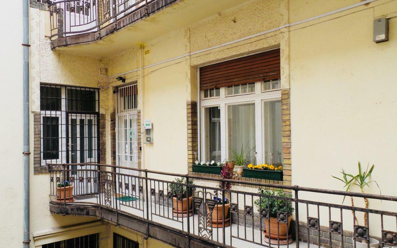 Green Pearl Apartment At St Stephen' S Basilica بودابست المظهر الخارجي الصورة